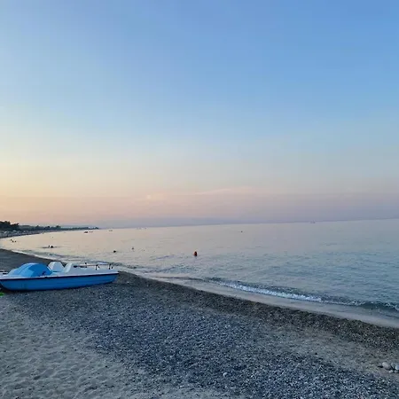Lea Santa Caterina dello Ionio